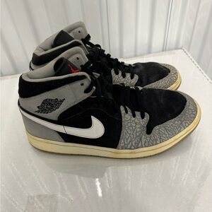 Jordan 1 Men's Black and Gray Sneakers size 12